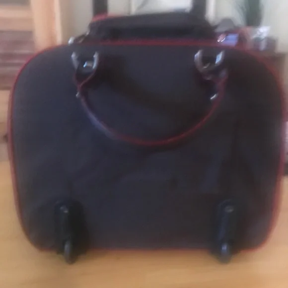 Baggallini Travel Set - Picture 4 of 9